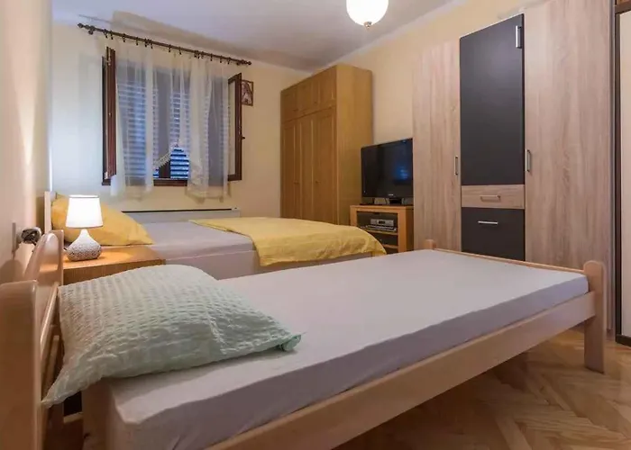 In 39255 Apartment Dramalj